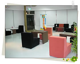 照片:語言中心導航區