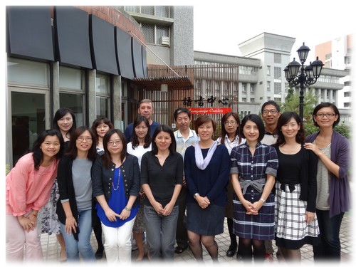 照片:語言中心教職員合照